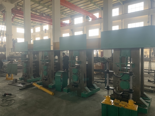 240 มม. สามยืนโรงรีดเย็นต่อเนื่อง 150m / นาที 4hi Carbon Steel