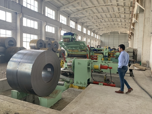 MA- (1 ~ 6) × 1600 มม. สายตัดเหล็กม้วนพร้อมขดลวด 132KW สูงสุด 30T ความเร็วในการตัด 60-100M / นาที