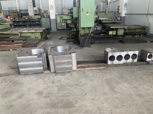 240 มม. สามยืนโรงรีดเย็นต่อเนื่อง 150m / นาที 4hi Carbon Steel