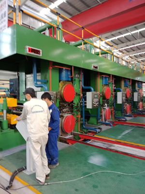 550mm Four Stands เครื่องรีดเย็นแบบต่อเนื่อง SPHC สำหรับแถบความแม่นยำสำหรับ Q235 SL400