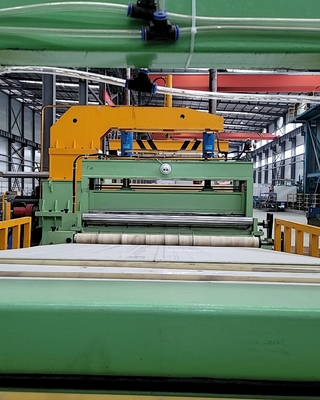 เครื่องตัดเหล็กแผ่น 3000KG พร้อมระบบปฏิบัติการหน้าจอสัมผัสและความเร็วตัด 0-100m / นาที