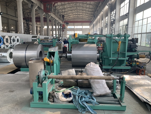 25m / นาที 380V โลหะตัดเป็นเส้นยาวสำหรับแผ่นคาร์บอน